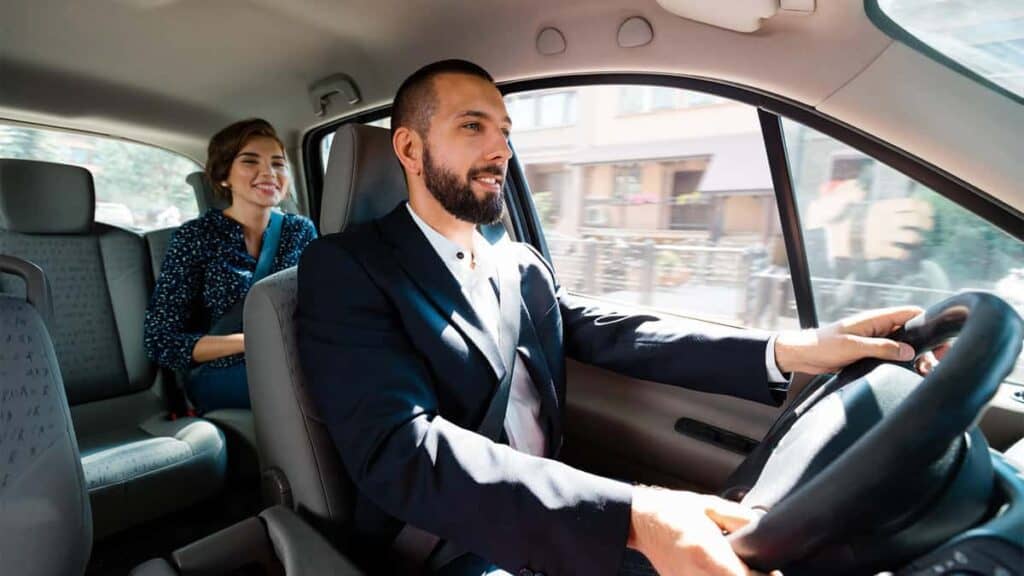 Explore Cape Town: Top Private Driver Services & Chauffeur Hire 1 The best private driver services in Cape Town