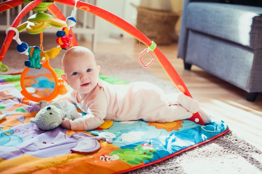 Newborn Toys: Best Toys for Baby (6-12 Months) Newborn Toys